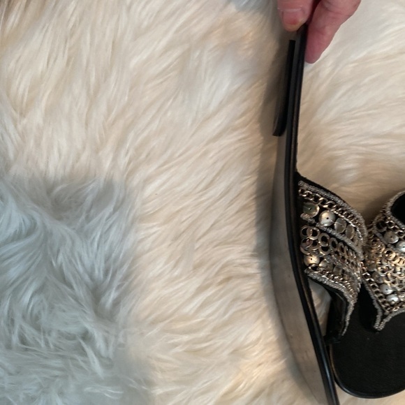 Steve Madden luxe size 6 silver slip on sandals - Picture 3 of 5